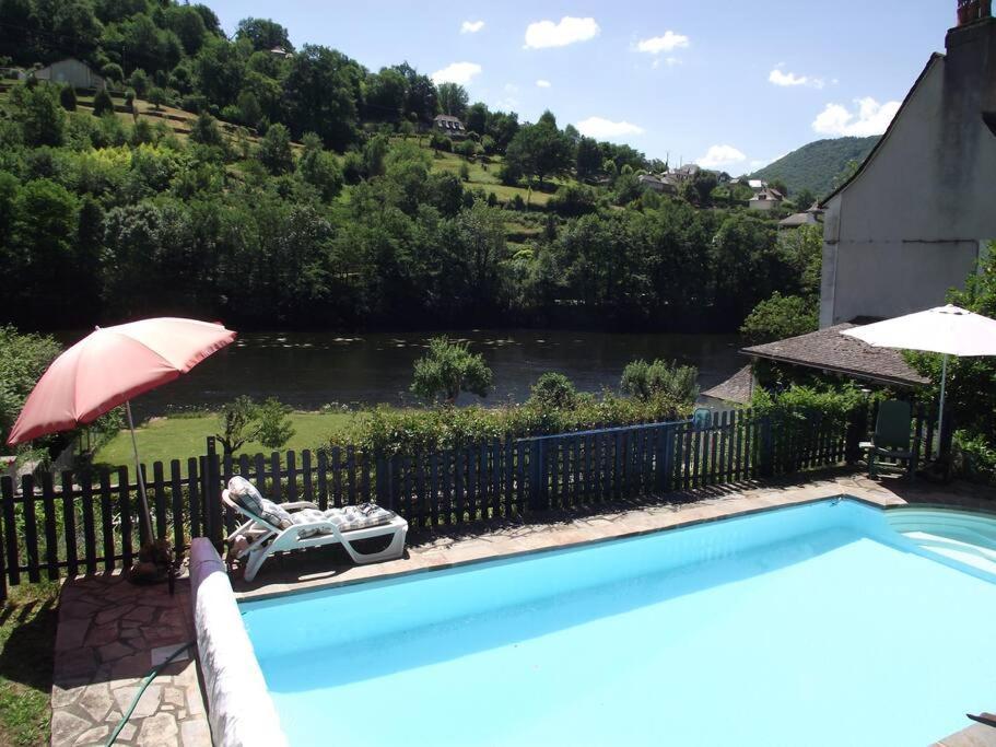 Apartamento Vue Du Pont Entraygues-sur-Truyère Exterior foto