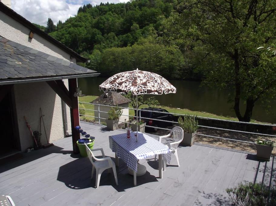 Apartamento Vue Du Pont Entraygues-sur-Truyère Exterior foto