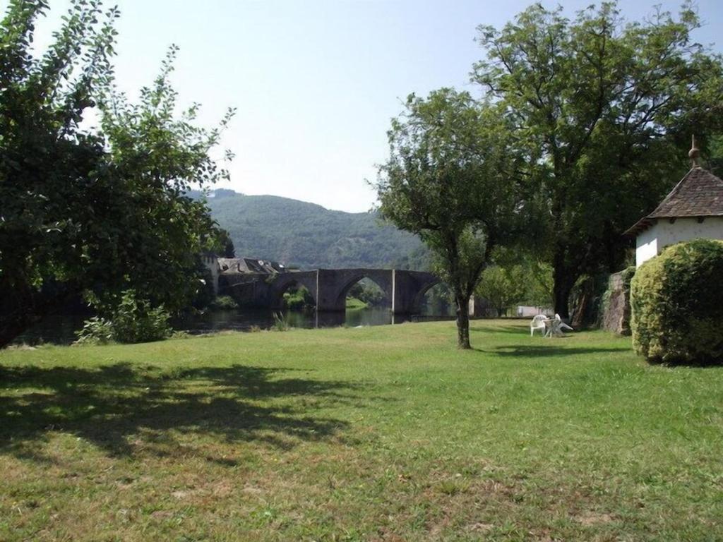 Apartamento Vue Du Pont Entraygues-sur-Truyère Exterior foto